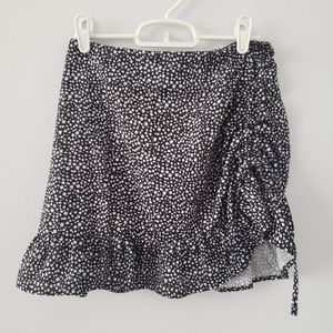 Polka dots mini skirt